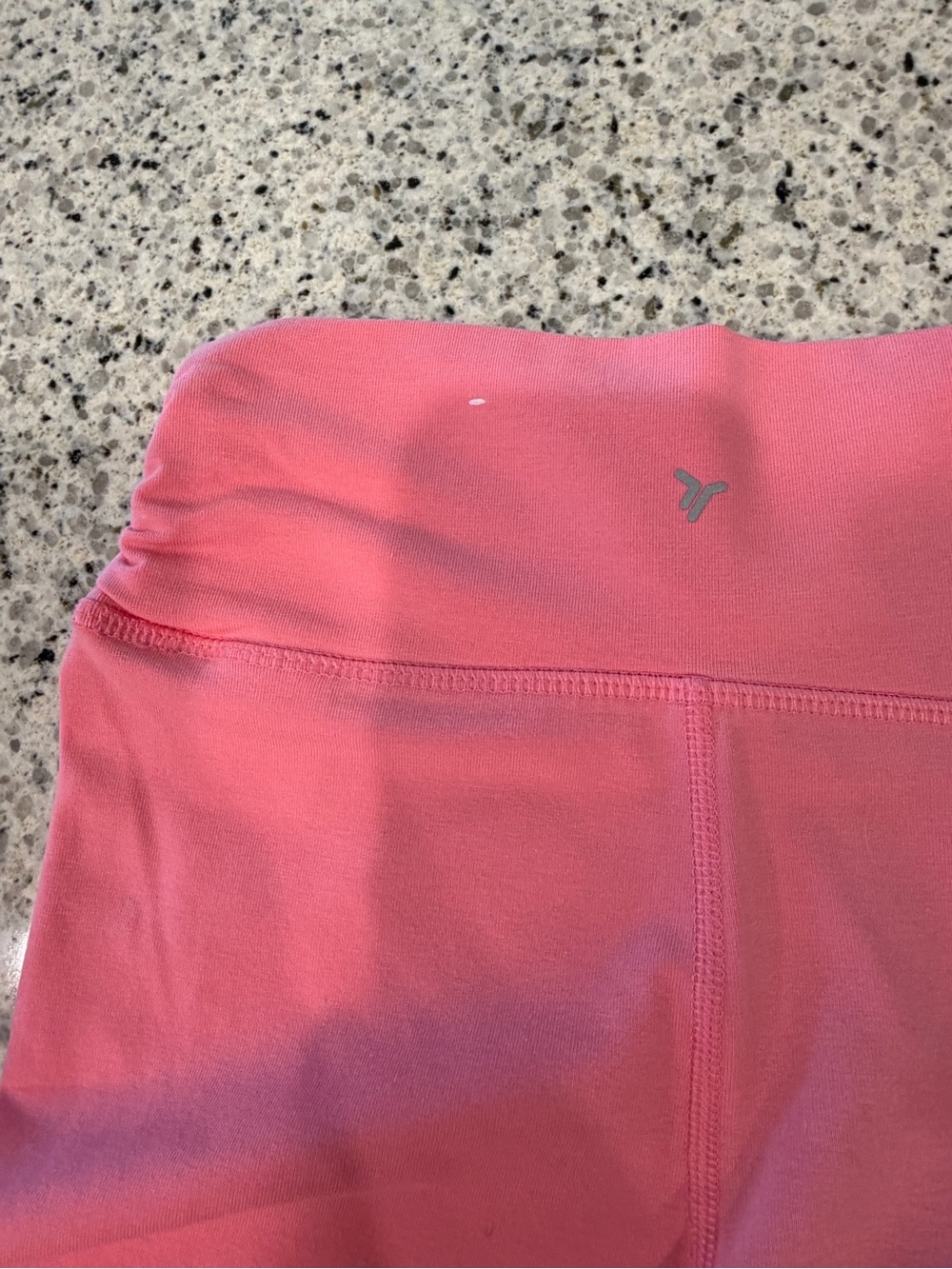 Old Navy Active PowerChill Flare Leggings Pink Size L Runs Small - Picture 2 of 6